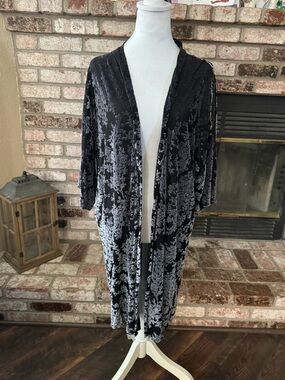 Ginger G Black Velvet Floral Overlay Top